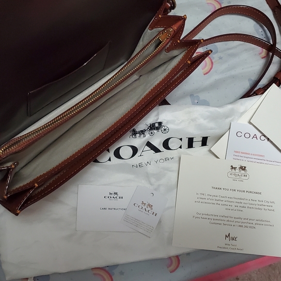 Sold Coach x Keith Haring crossbody - Picture 6 of 9